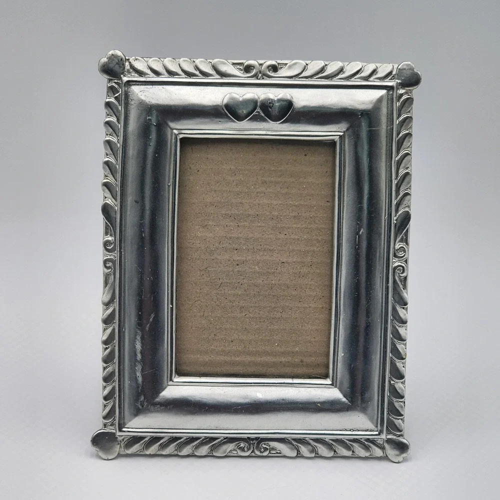 Vintage 1980s Pewter Double Heart Picture Frame‎ Rope Twist Scroll Accent Border